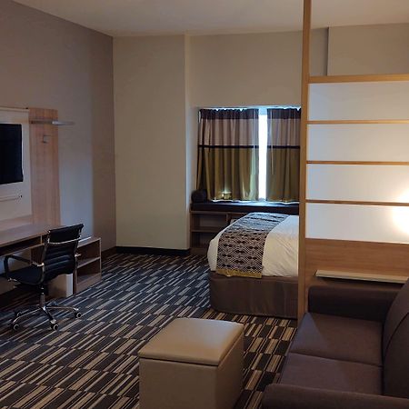 Microtel Inn & Suites By Wyndham Liberty/Ne Kansas City Area Экстерьер фото